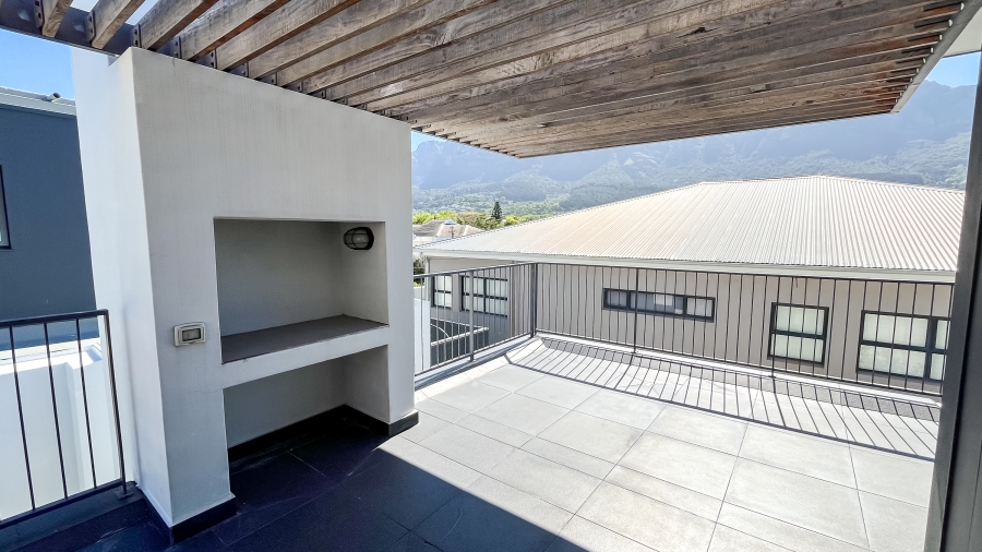 4 Bedroom Property for Sale in Newlands Western Cape
